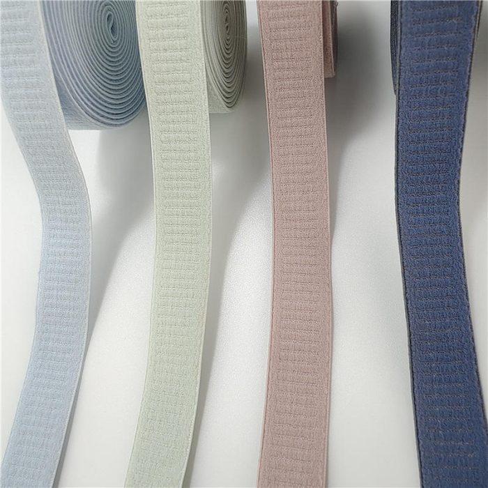 1.5 CM: The Science of Discreet Support ENGINEERED TO THE MILLIMETER.