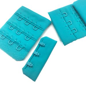 Supply your business with a reliable and colorful closure solution. Our bulk 3x3 green nylon hook and eye tape is engineered for durability and performance, providing the perfect balance of strength and adjustability for your products.