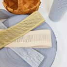 A WAISTBAND THAT BREATHES.