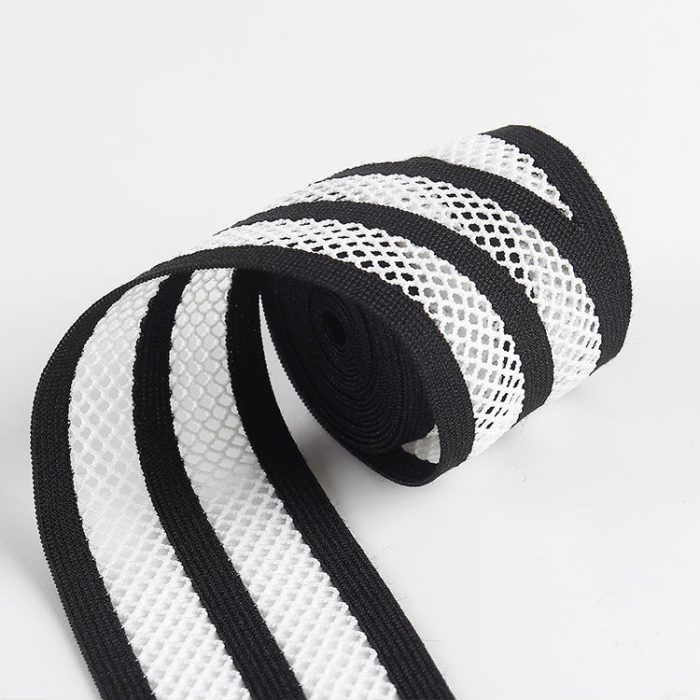 A WAISTBAND THAT'S A WINDTUNNEL.