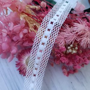 THE STRIPE THAT MOVES.